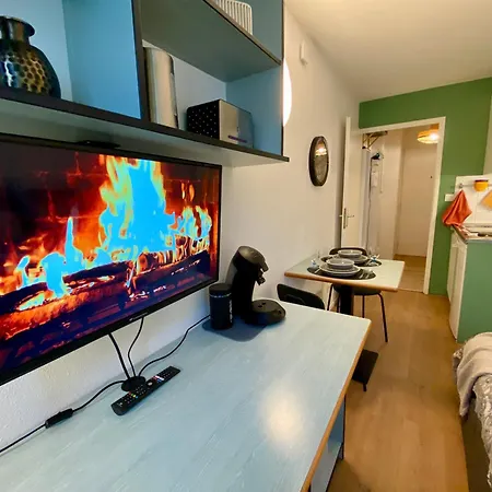 L'hermes - Wifi - Parking - Netflix Appartement *